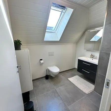 Apartman Sjarmerende Og Sentralt Beliggende Med Stor Ballkong Pa Storhaug - Perfekt Sommerleie!